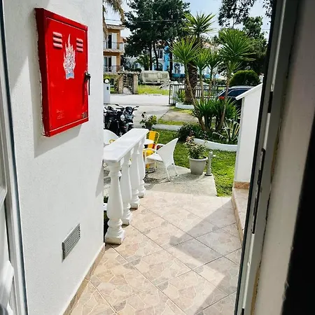 Poplar Lofts & Karavouzi Apartment Prinos (Thasos)