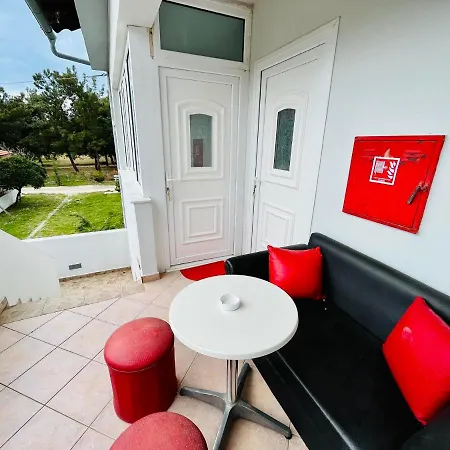 Poplar Lofts & Karavouzi Prinos (Thasos)