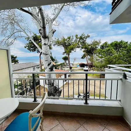 Poplar Lofts & Karavouzi Apartment Prinos (Thasos)