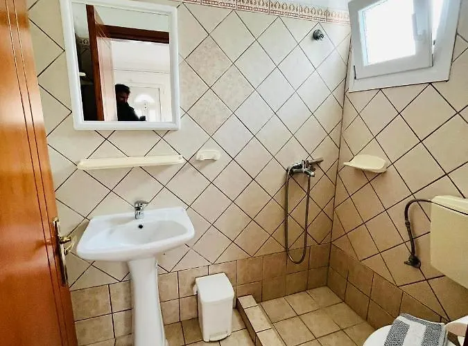 Poplar Lofts&apartments Karavouzi Appartement *