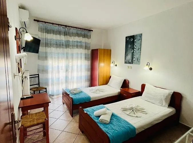 Poplar Lofts&apartments Karavouzi *