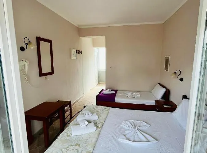 Poplar Lofts&apartments Karavouzi *