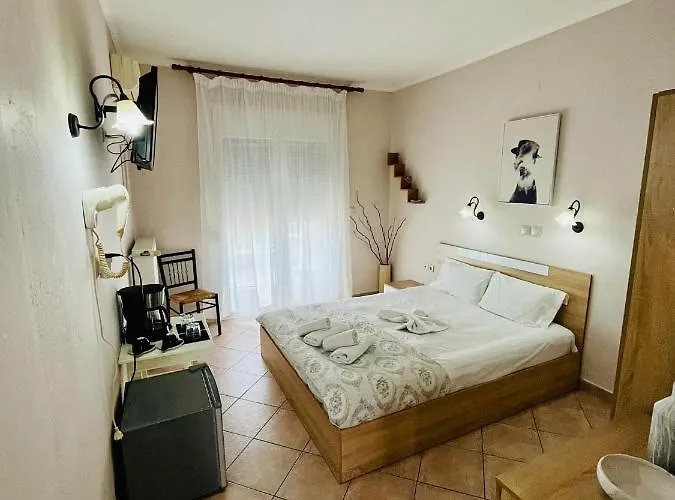 Poplar Lofts&apartments Karavouzi Prínos