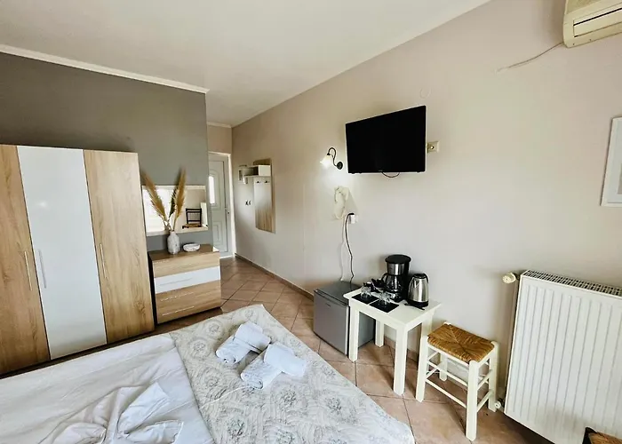 Poplar Lofts&apartments Karavouzi *